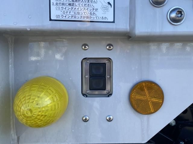 Mitsubishi FIGHTER 2026-02 6689556-12