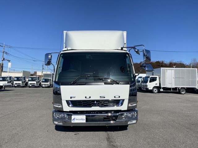 Mitsubishi FIGHTER 2026-02 6689556-1