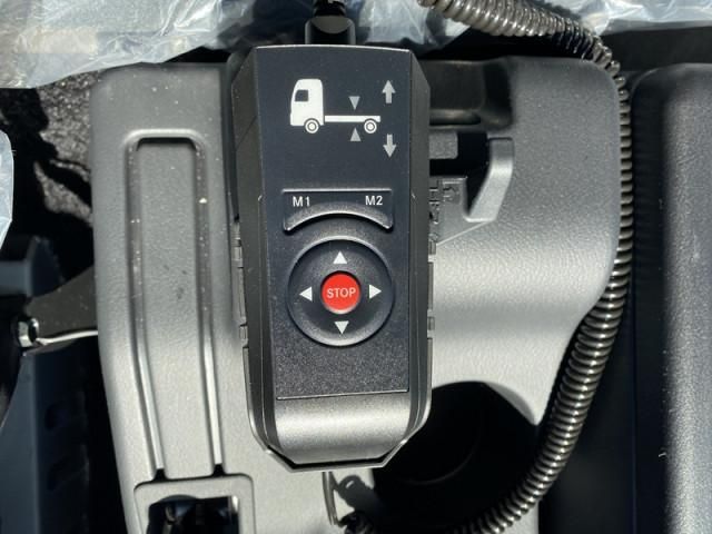 Mitsubishi FIGHTER 2026-02 6689556-19