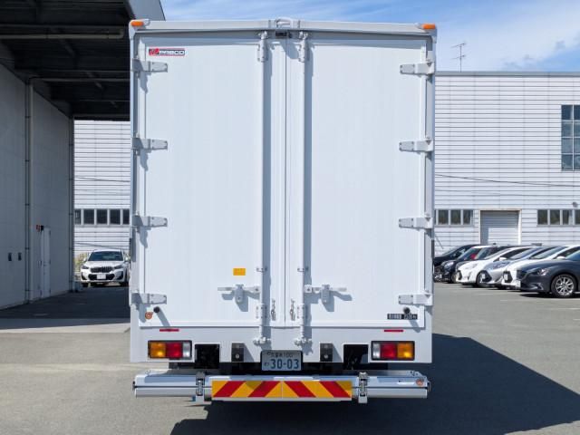 Mitsubishi FIGHTER 2025-12 6689558-6