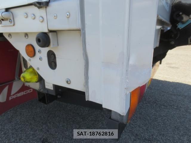 Mitsubishi FIGHTER 2020-10 6716129-20