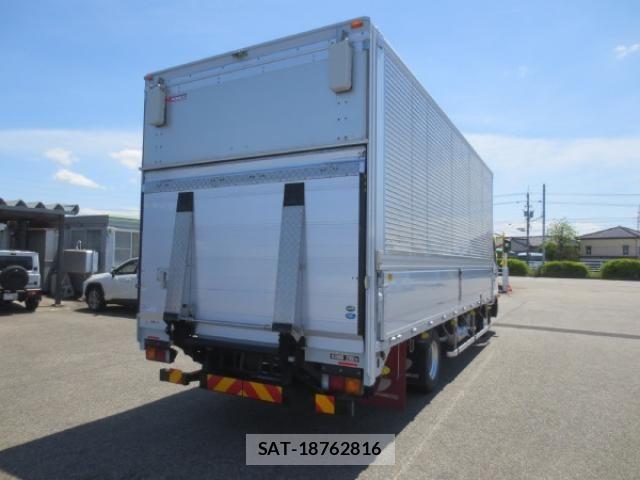 Mitsubishi FIGHTER 2020-10 6716129-3