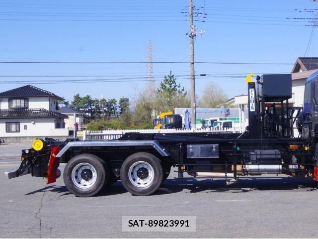 Mitsubishi FIGHTER 2015-11 6791024-17
