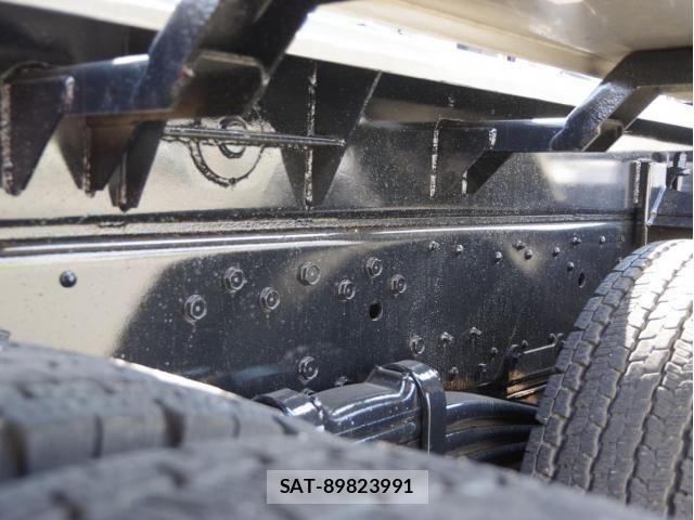 Mitsubishi FIGHTER 2015-11 6791024-6