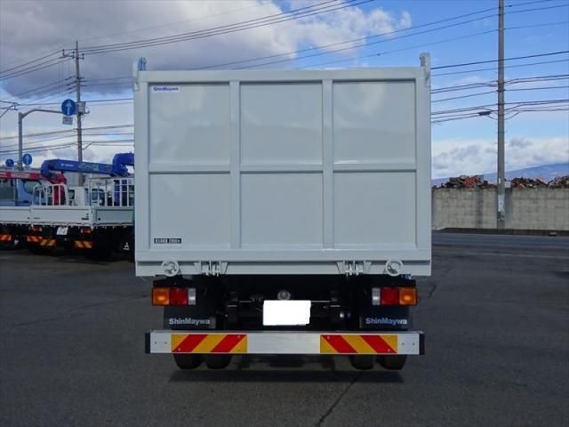 Mitsubishi FIGHTER 2025-12 6805387-11