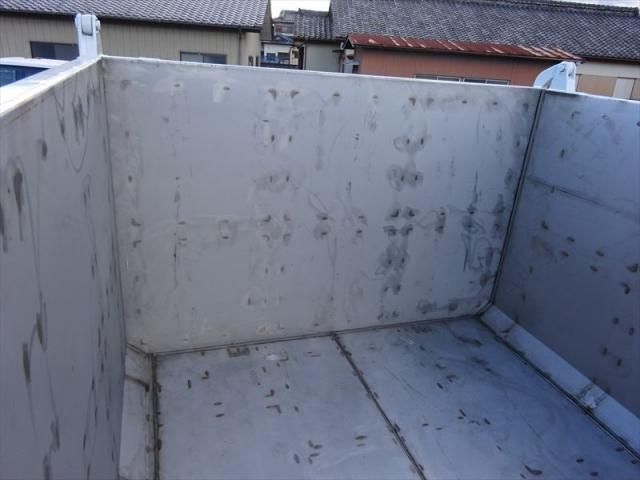 Mitsubishi FIGHTER 2025-12 6805387-18
