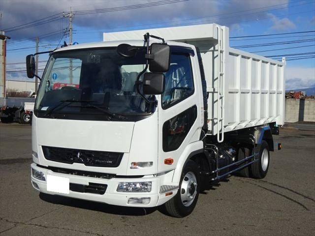 Mitsubishi FIGHTER 2025-12 6805387-1