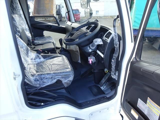 Mitsubishi FIGHTER 2025-12 6805387-19