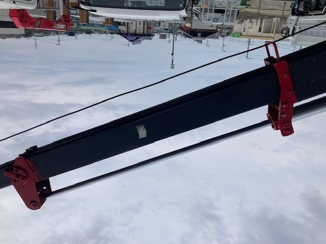 Mitsubishi FIGHTER 2019-03 6805399-10
