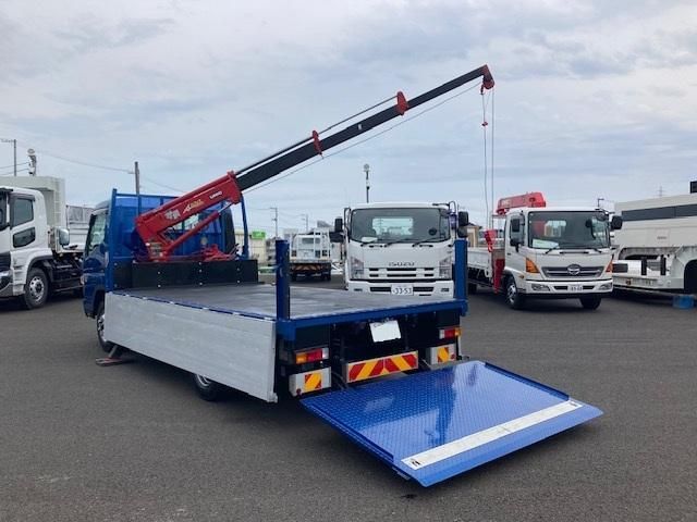 Mitsubishi FIGHTER 2019-03 6805399-5
