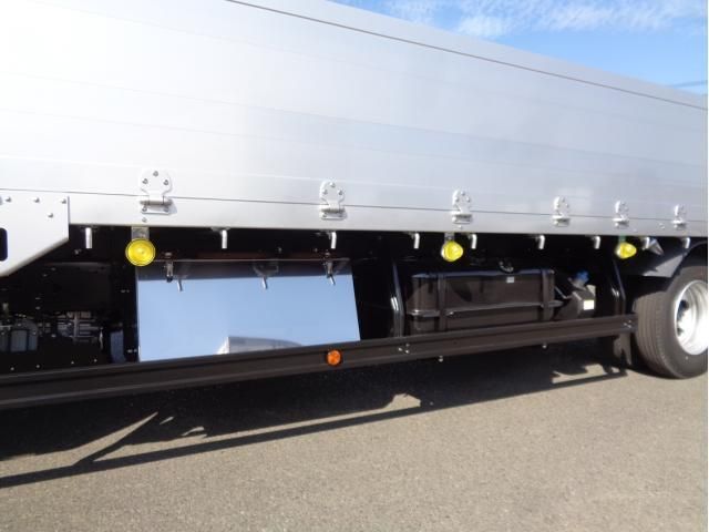 Mitsubishi FIGHTER 2026-02 6805389-16