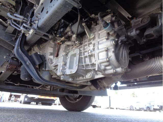 Mitsubishi FIGHTER 2021-12 6805398-12