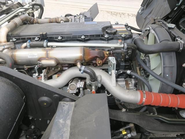 Mitsubishi FIGHTER 2025-03 6805386-26