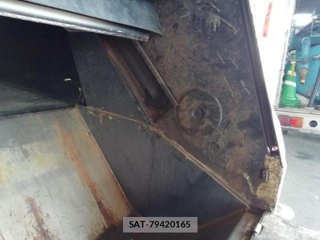 Mitsubishi FIGHTER 2015-12 6905048-13