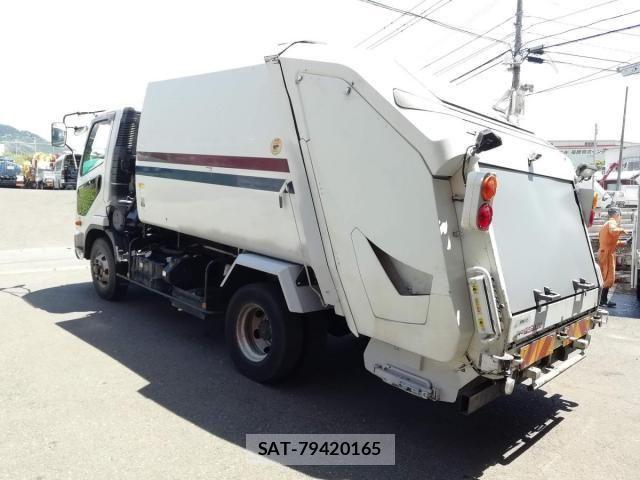Mitsubishi FIGHTER 2015-12 6905048-6