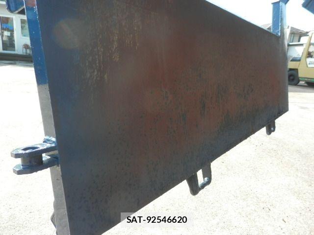 Mitsubishi FIGHTER 2020-07 6905047-9