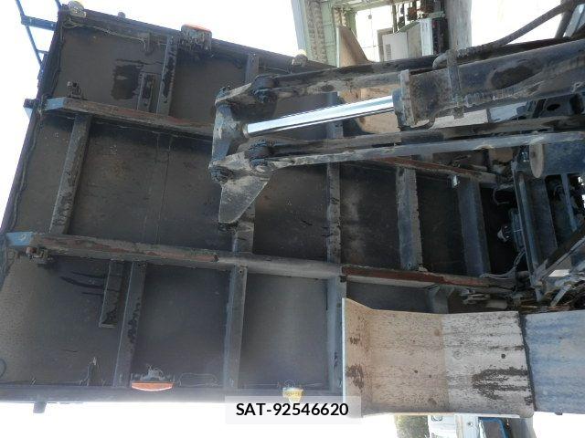Mitsubishi FIGHTER 2020-07 6905047-10