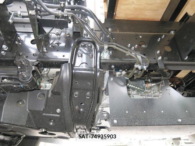 Mitsubishi FIGHTER 2025-11 6905041-18