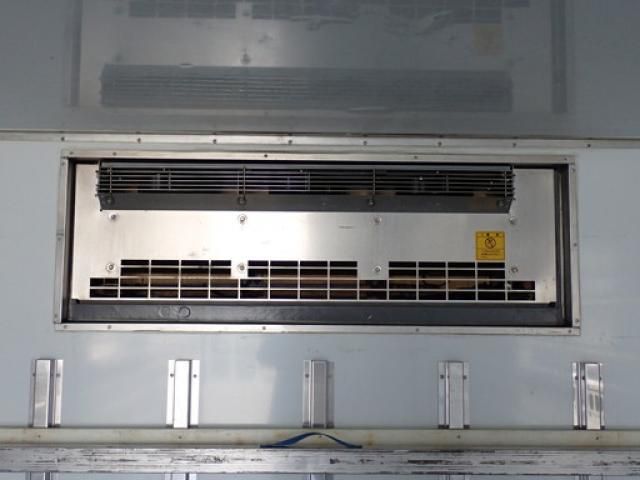 Mitsubishi FIGHTER 2014-03 6919895-12