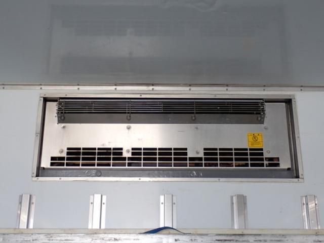 Mitsubishi FIGHTER 2014-03 6919895-13