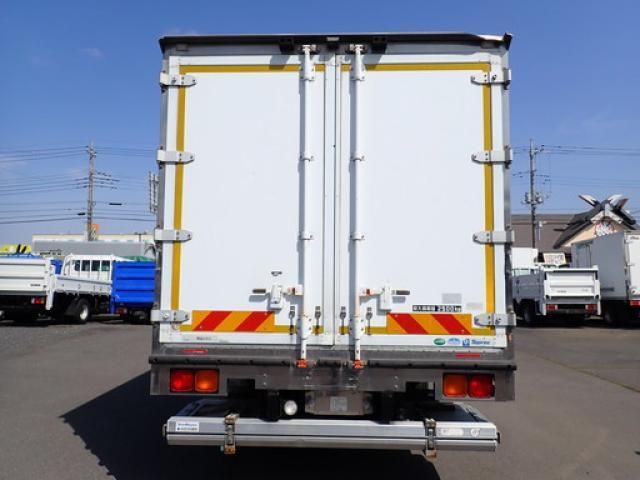 Mitsubishi FIGHTER 2014-03 6919895-5
