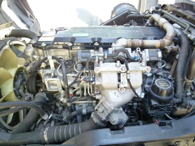Mitsubishi FIGHTER 2021-03 6964407-24