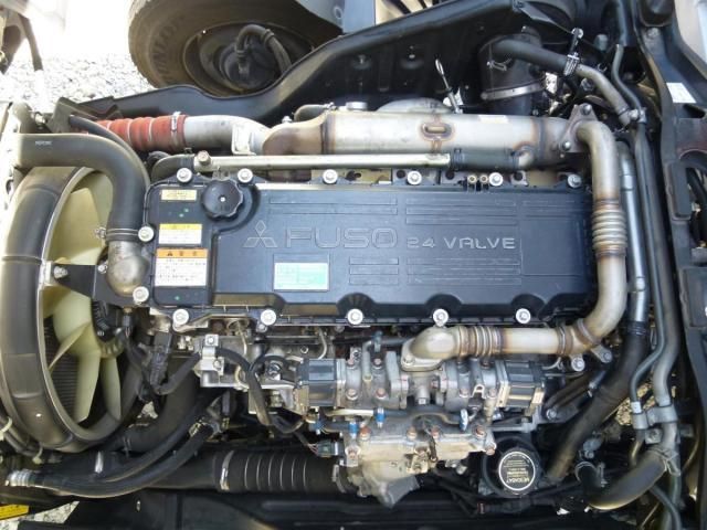 Mitsubishi FIGHTER 2021-03 6964407-25