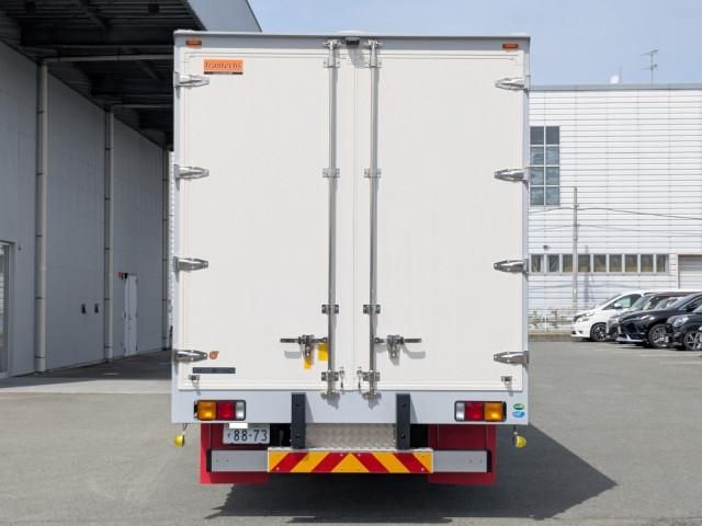 Mitsubishi FIGHTER 2025-03 6964406-6