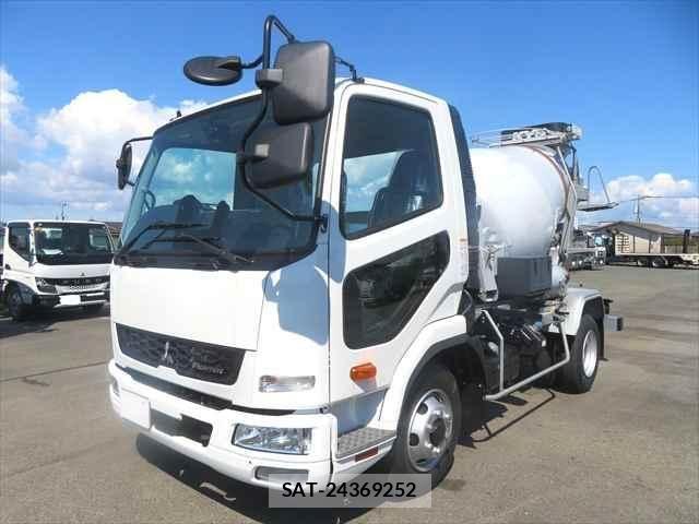 Mitsubishi FIGHTER 2026-01 7058513-1