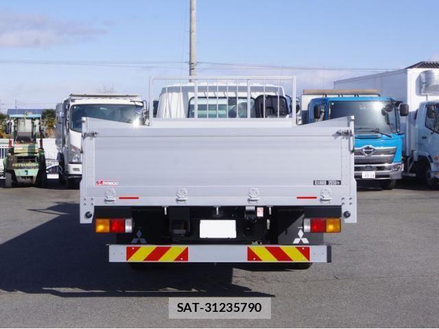 Mitsubishi FIGHTER 2026-02 7058514-16