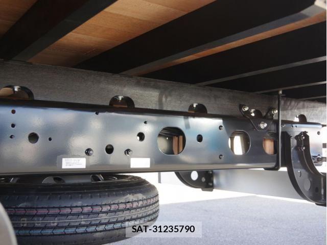 Mitsubishi FIGHTER 2026-02 7058514-6