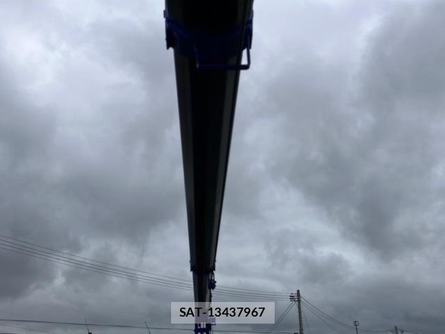 Mitsubishi FIGHTER 2026-02 7058507-11
