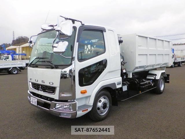 Mitsubishi FIGHTER 2026-02 7058509-0