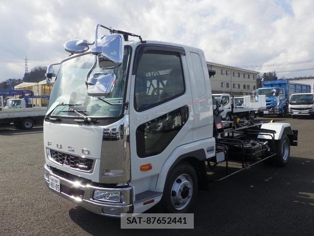 Mitsubishi FIGHTER 2026-02 7058509-11