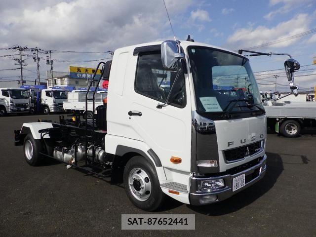 Mitsubishi FIGHTER 2026-02 7058509-12