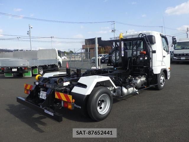 Mitsubishi FIGHTER 2026-02 7058509-13