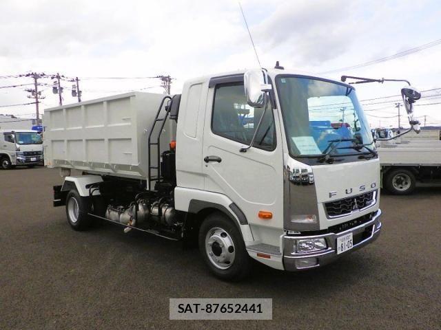 Mitsubishi FIGHTER 2026-02 7058509-1