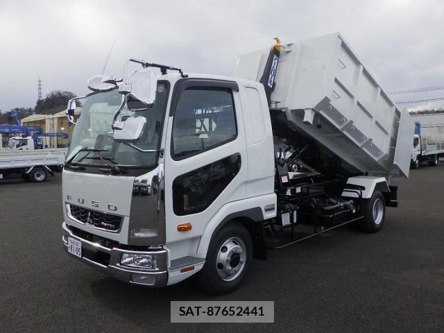 Mitsubishi FIGHTER 2026-02 7058509-6