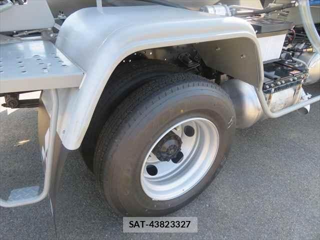 Mitsubishi FIGHTER 2026-02 7058511-16