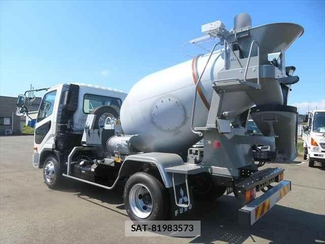 Mitsubishi FIGHTER 2026-02 7058510-7