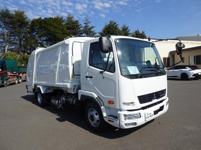 Mitsubishi FIGHTER 2026-02 7199588-1