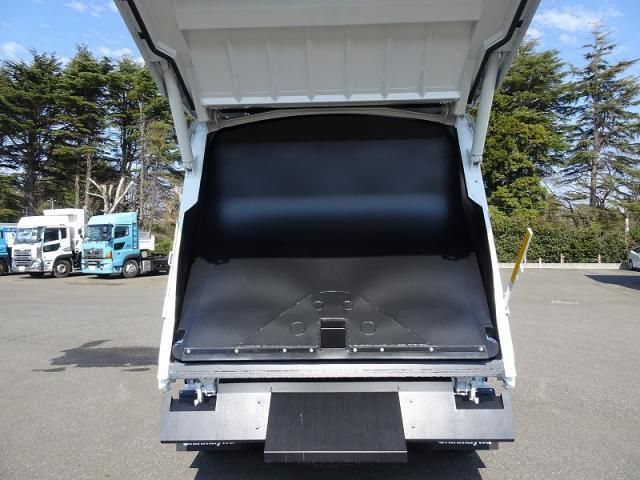 Mitsubishi FIGHTER 2026-02 7199588-8