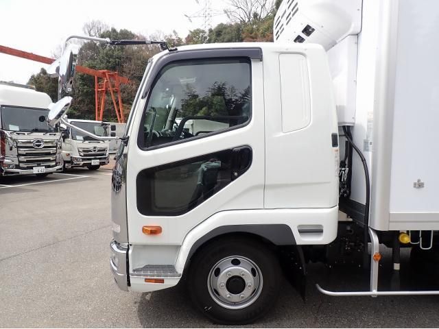 Mitsubishi FIGHTER 2026-01 7199592-11