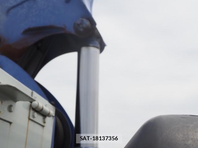 Mitsubishi FIGHTER 2015-07 7250787-11