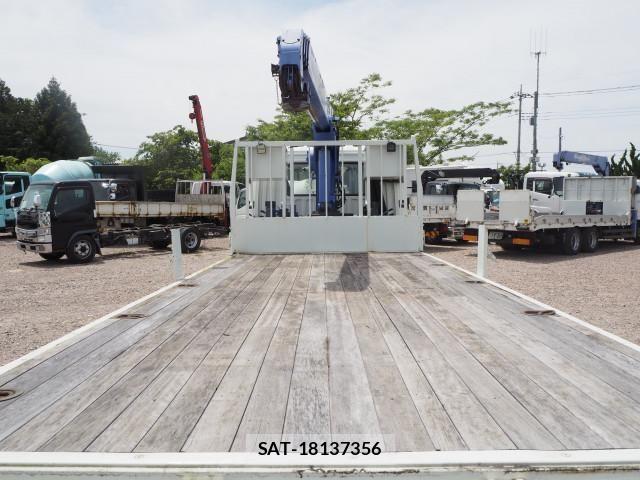 Mitsubishi FIGHTER 2015-07 7250787-16
