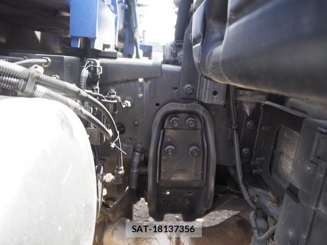 Mitsubishi FIGHTER 2015-07 7250787-21