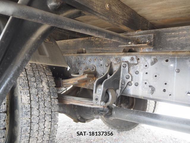 Mitsubishi FIGHTER 2015-07 7250787-24