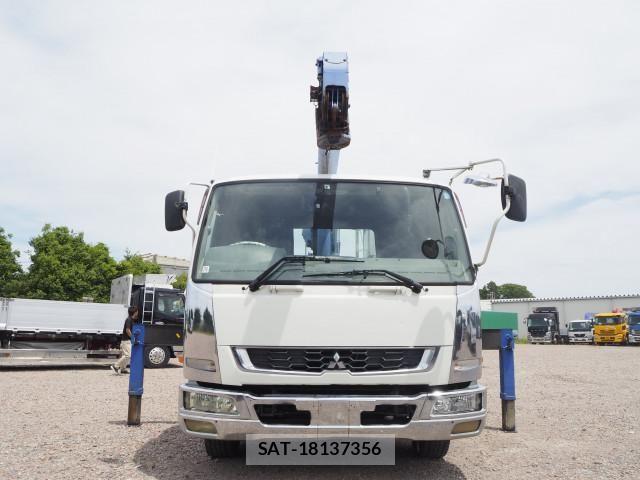 Mitsubishi FIGHTER 2015-07 7250787-7