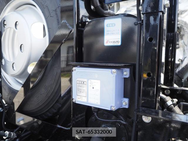 Mitsubishi FIGHTER 2026-02 7250780-16