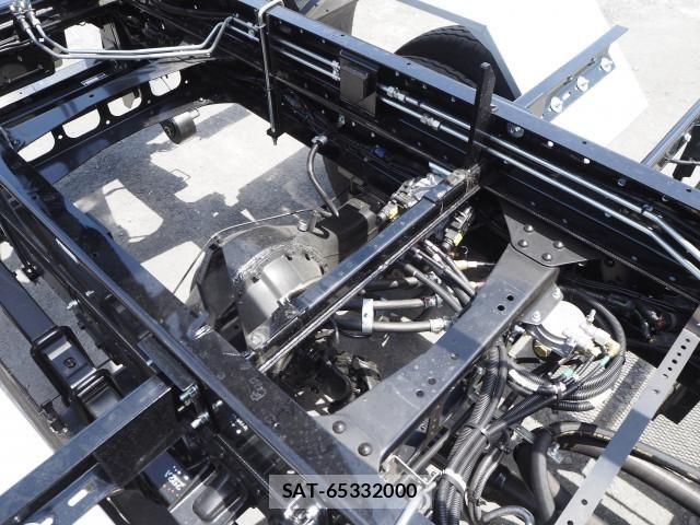 Mitsubishi FIGHTER 2026-02 7250780-18
